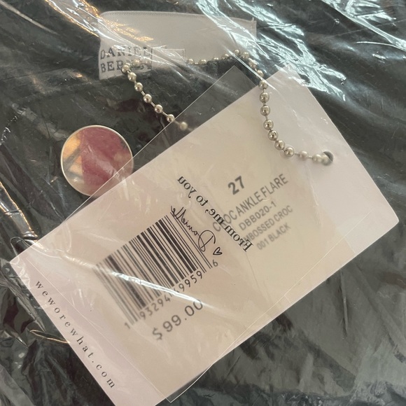 NWT WeWoreWhat Danielle Bernstein Crop Ankle Flare Pants Black Embossed Croc 27 - Picture 3 of 3